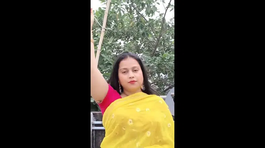 Bengali vlogger mou-3