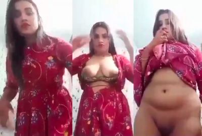 Sexy girl shows her boobs and ass to striptease her BF