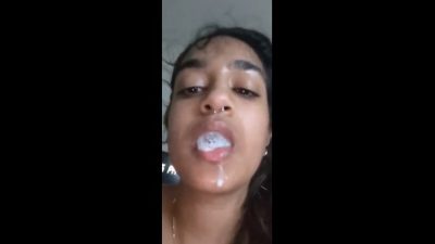 Desi girl giving blowjob and eating cum