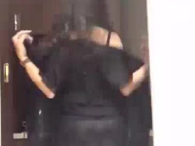 Unseen Indian Model Babe Kavita Doing Striptease Video