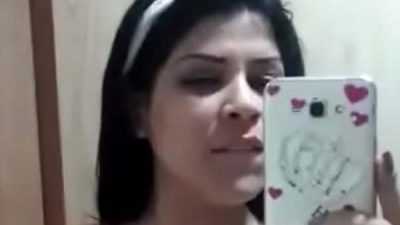 Indian girl ki desi boobs ki nude selfie video