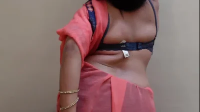 Big Ass Indian Aunty Sex and Handjob