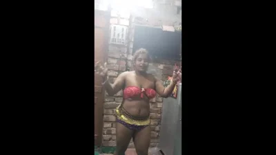 Big navel hot girl dance