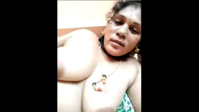 South Indian Tamil Aunty Show Her Big Boobs