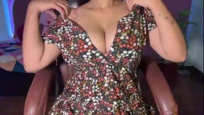 Stripchat-Public.Show-f-Funky_faira-2024.06.27.183010