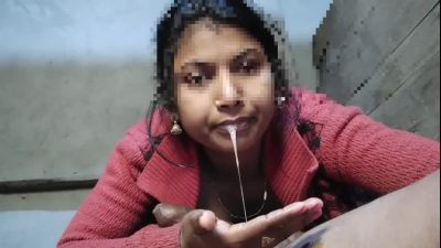 Bhabhi ne mera land jor jor se chusa aur paani nikal kar pi gayi