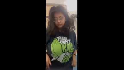 Horny Tanker Gf Pressing Boobs