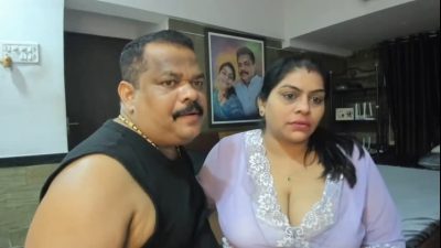 Busty Aunty Tarivishu Her Big Boobs Lick And Press With Husband