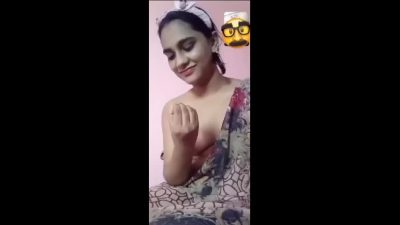 Beautiful Cute Gf Showing Fingering