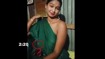 Youtuber riya vlogs opps show niple