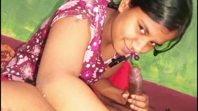 Sexy Desi Girlfriend Sucked Dick with Cigarette for Fun