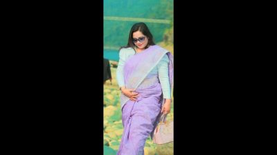 Horny Married Bhabi Fingering