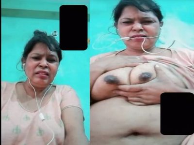 Horny MILF aunty sex chat nude video call recorded