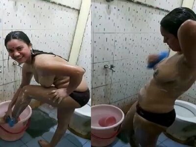 Sexy GF nude bath captured by lover viral MMS