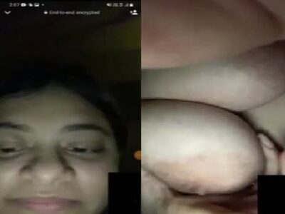 WhatsApp chat naked boobs show by sexy viral girl