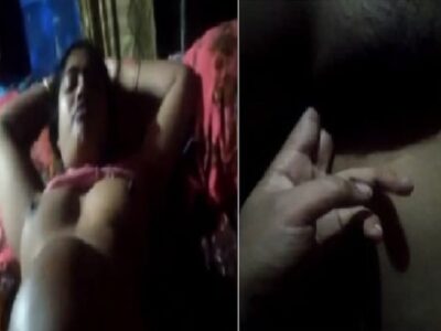 Neighbor village bhabhi pussy viral Desi fingering