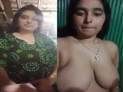 Village desi lady showing big boobs and pussy
