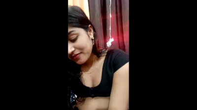 Married Girl ANUPAMA_JHOSHI Boobs Show in Saree on Fan Demand