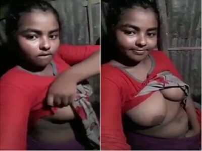 Tribal Bengali sex girl selfie showing boobs