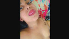 Beautiful Horny Girlfriend Leaked Mms