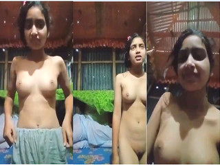 Desi Slim Girl Shows Nude Body