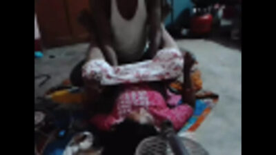 Chudakkad Bhabhi ko choda Desi Tarike se gand Maar Li