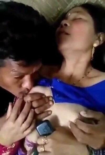 Beautiful bhabi porn video enjoy with lover mms HD – 4tube