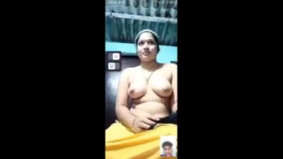 Bhabhi showing on vc