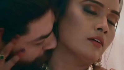 Indian wife ki suhagraat chudai ki Hindi bf video