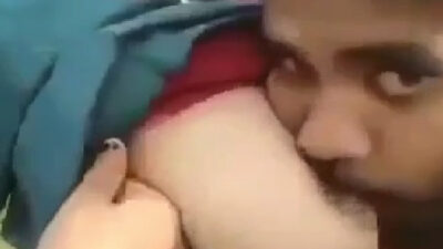 Dehati ladki ki boobs suck karne ki viral mms