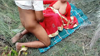 Hot Bengali boudi ki outdoor chut chudai