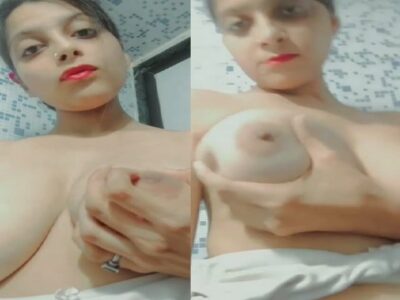 Desi girl pulling bra and showing white big boobs