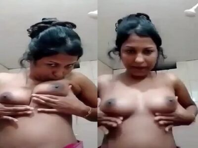 Horny girl rubbing pussy Indianxxx nude viral show