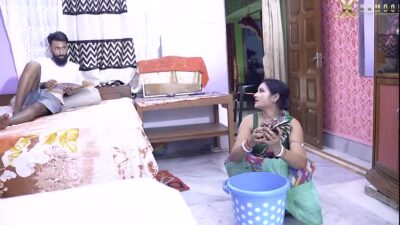 NAUKRANI AND HOUSE OWNER FUCKED HARD, WHEN THEY ARE ALONE