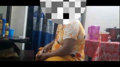 Deshi Vhabi Showing Her Big Phussy With Her Hasbend