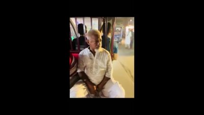 Desi old man show her dick