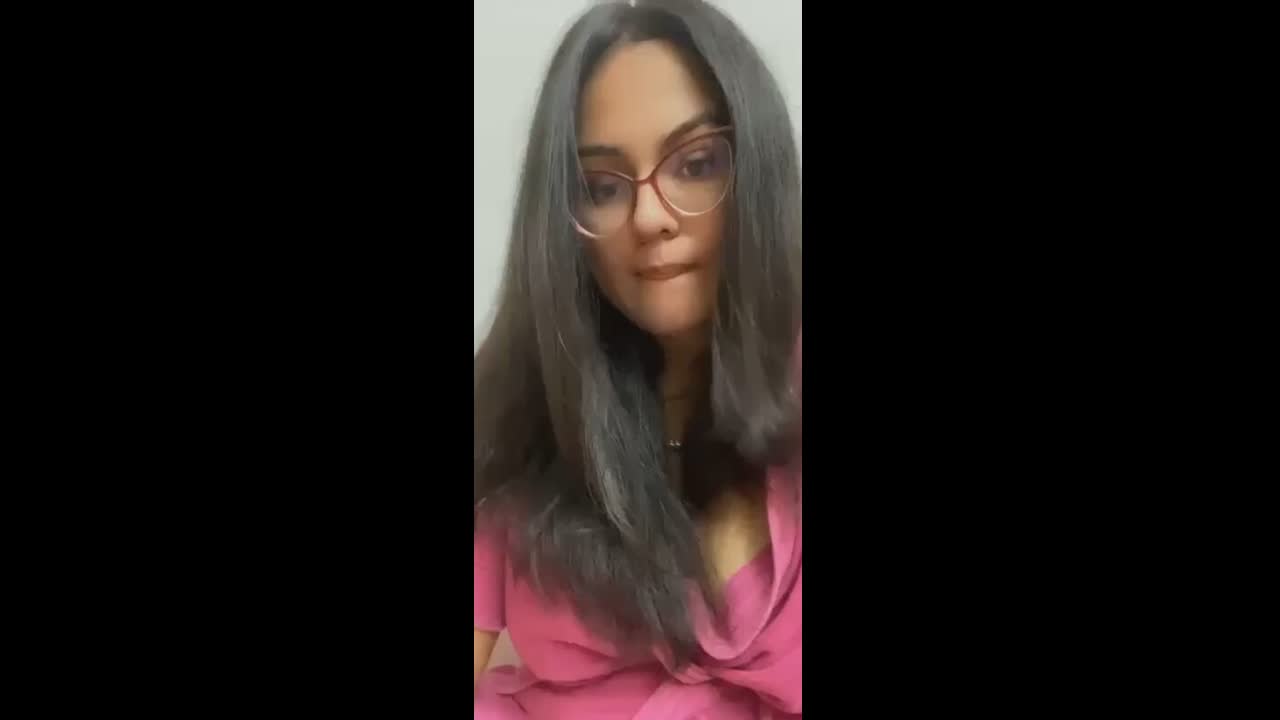 Beautiful Chubby Chashmish Girl Showing Boobs And Pussy
