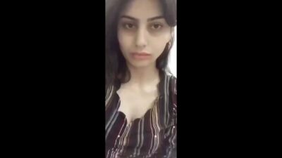 Desi beauty showing full naked