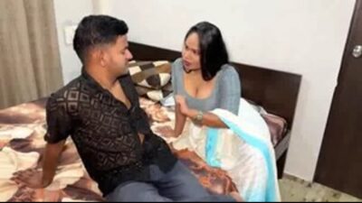 Houseowner Aunty Fucking tenant at home