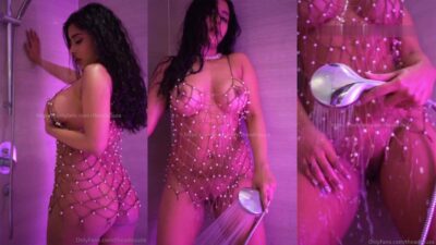 Hot Thea Dsuuza full nude in shower