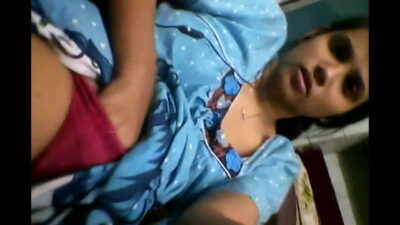 Desi hot bhabhi fingering on vc