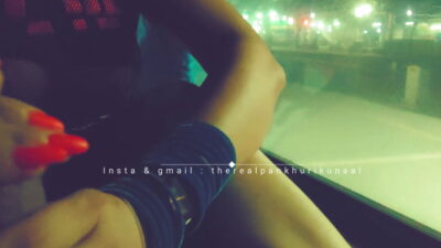 Sexy Wife Pankhuri Showing Boob And Giving Handjob In Running Train