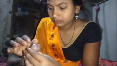 Bangali desi bhabhi hot blowjob