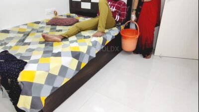 Komal finally got fucked by Malik while mopping