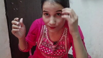 Cute Step Sister Ko New Dress Dilwa Kar Jabar Dasti Pel