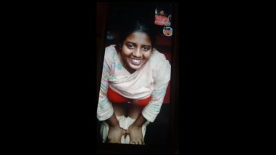Horny Bhabi Showing And Masturbating