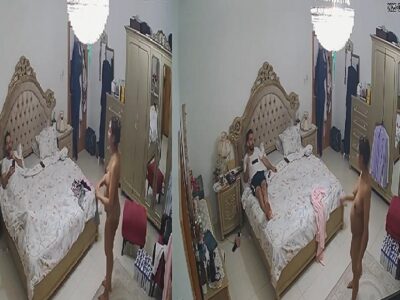 Couple in bedroom with wife walking nude in FSI xxx