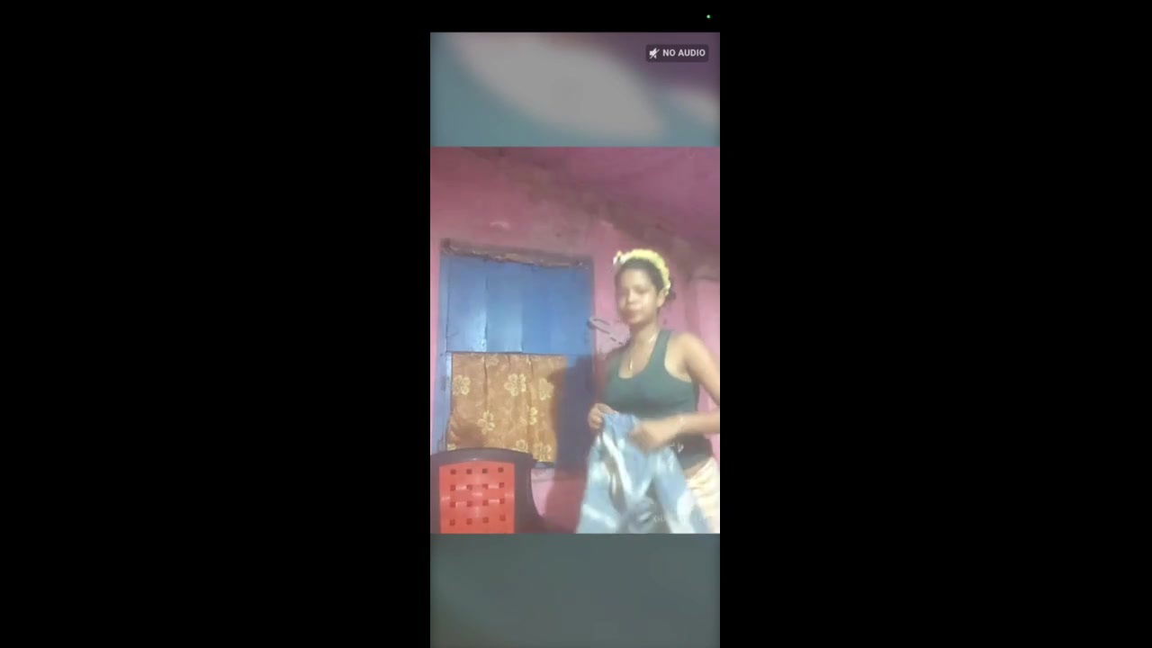 Village hot girl in live