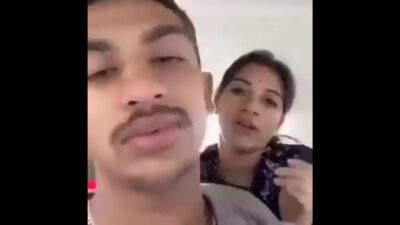 girlfriend ko car me choda aur video v banaya