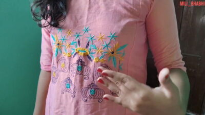 Village Jiju beautiful Sali dirty talk doggy style painful Sex , jiju sali Hindi Dirty talk xxx video